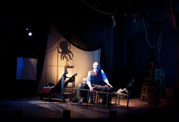 03_Shipwrecked-photo_by_Aaron_Pepis